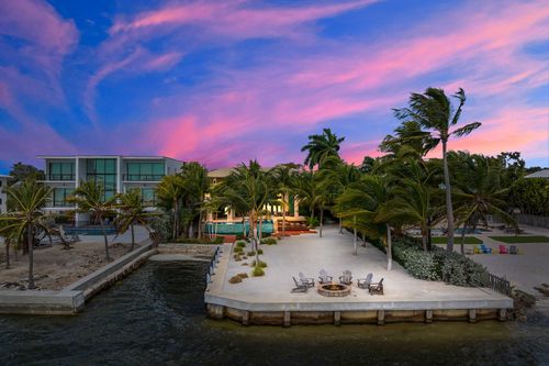 352 Sound Dr, Key Largo, FL, 33037-4634 | Card Image