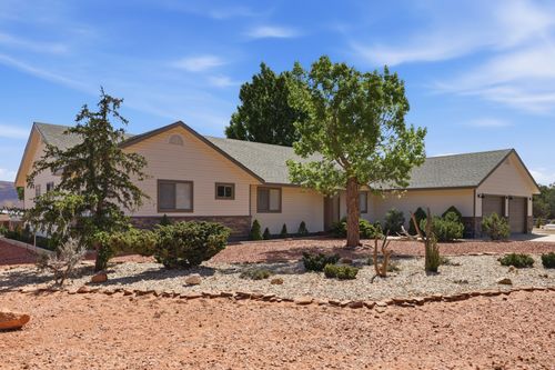 898 W Grand Canyon Dr, Kanab, UT, 84741-6020 | Card Image