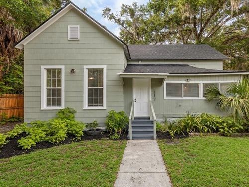 829 Ne 3rd St, Ocala, FL, 34470-8702 | Card Image