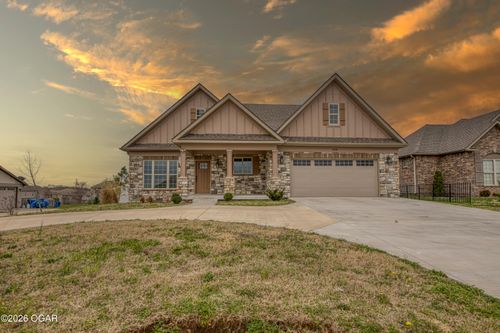 2224 W 26th St, Joplin, MO, 64804-1403 | Card Image