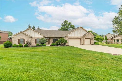 355 Echo Valley Dr, Vandalia, OH, 45377-1748 | Card Image