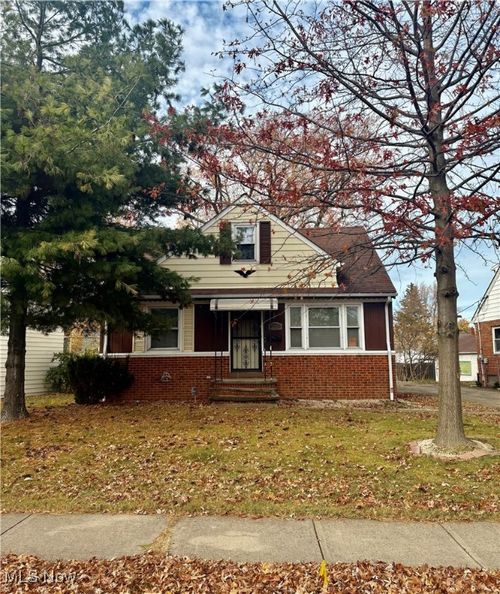 32221 Glen Arden Dr, Willowick, OH, 44095-3246 | Card Image