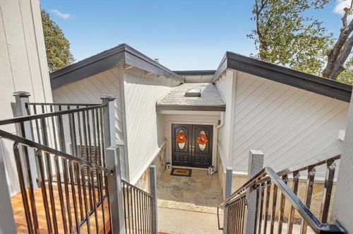 17611 Patricia Way, Grass Valley, CA, 95949-7236 | Card Image