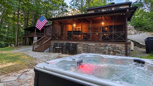 50 Paupack Point Rd, Hawley, PA, 18428-9514 | Card Image
