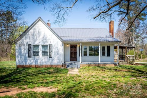 260 Penninger Dr, Woodleaf, NC, 27054-9551 | Card Image