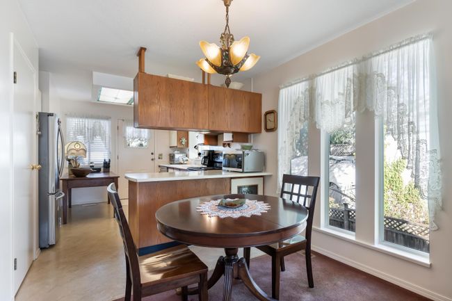 434 Mundy Street, Home with 4 bedrooms, 2 bathrooms and 3 parking in Coquitlam BC | Image 10