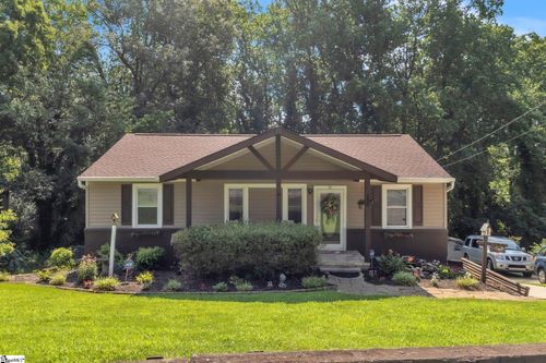 12 Sutton Dr, Taylors, SC, 29687-3440 | Card Image