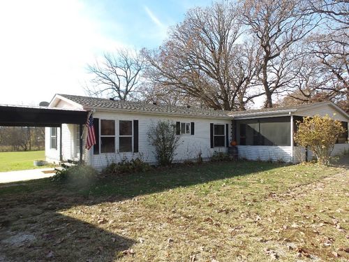 1017 State Route 29, Henry, IL, 61537-9300 | Card Image