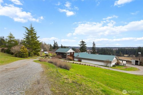 486 W Henni Rd, Oak Harbor, WA, 98277-9504 | Card Image