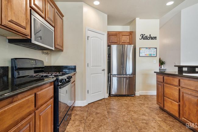 605 Cornelia St, House other with 4 bedrooms, 2 bathrooms and null parking in Wasco CA | Image 15