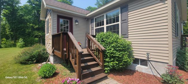 201 Creek Rd, House other with 5 bedrooms, 2 bathrooms and null parking in Champlain NY | Image 4