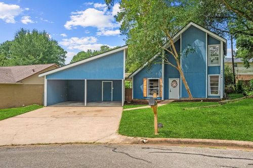 3004 Glen Ct, Huntsville, TX, 77340-6845 | Card Image
