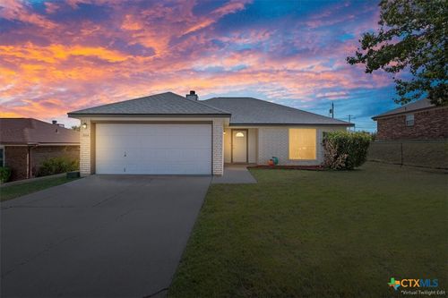 204 Rodeo Cir, Copperas Cove, TX, 76522-9761 | Card Image