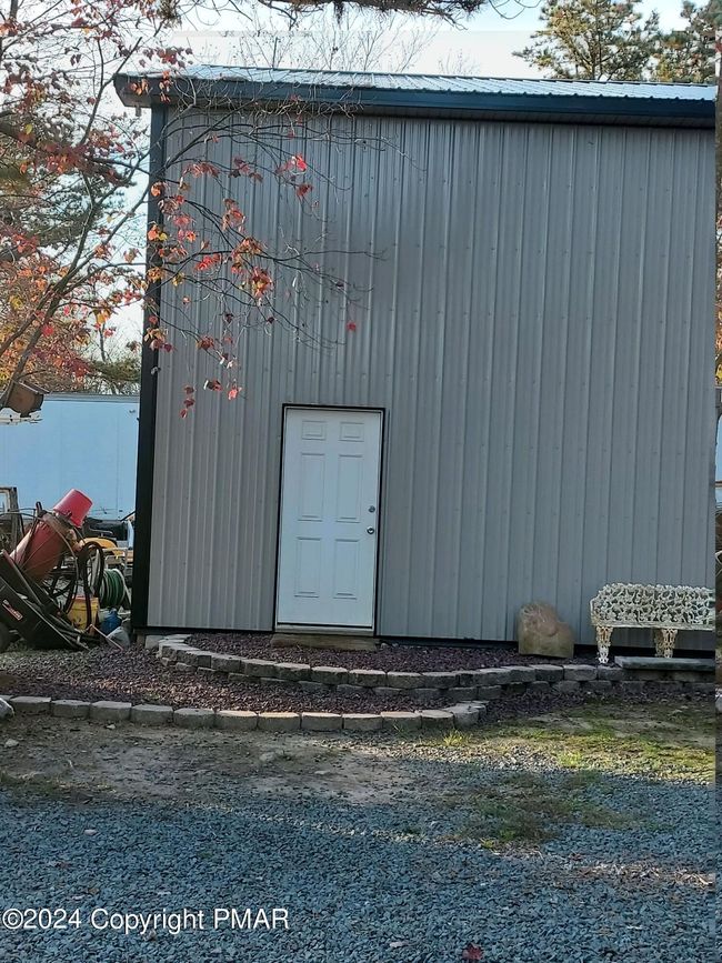 Pole Barn | Image 36