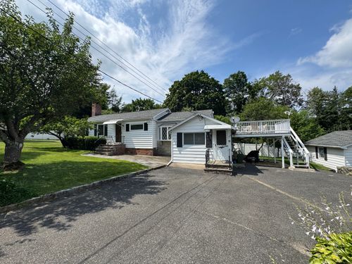 11 Knollcrest Rd, New Fairfield, CT, 06812-2923 | Card Image