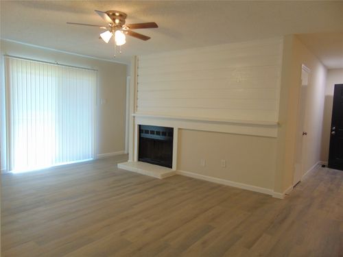 1008-8109 Skillman St, Dallas, TX, 75231-2833 | Card Image