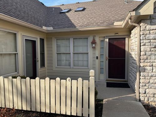 764 Stone Ridge Way, Newark, OH, 43055-7937 | Card Image