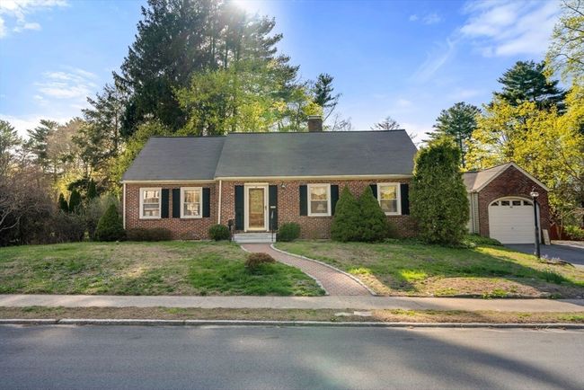89 Lewis Ave, House other with 3 bedrooms, 2 bathrooms and 2 parking in Walpole MA | Image 4