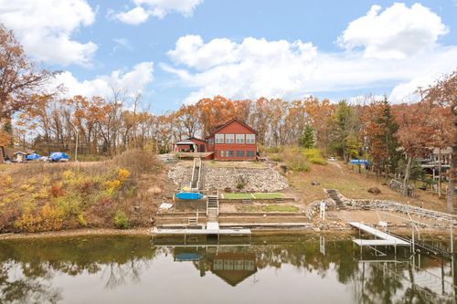 14601 Brookhurst Dr, Cement City, MI, 49233-9640 | Card Image
