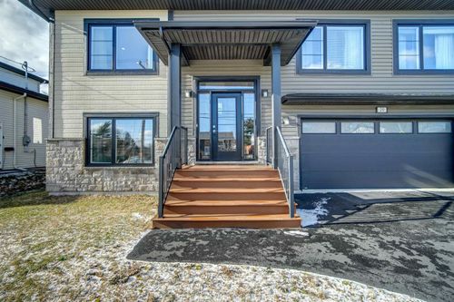 20 Hamilton Dr, Middle Sackville, NS, B4E0S6 | Card Image