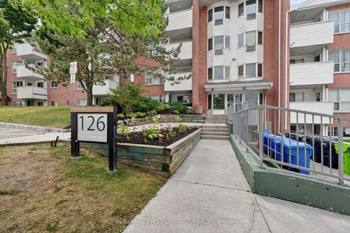 b08-126 Bell Farm Rd, Barrie, ON, L4M6J3 | Card Image