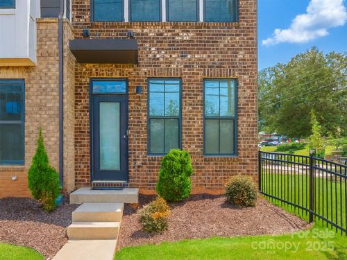 3739 S Tryon St, Charlotte, NC, 28217-1631 | Card Image