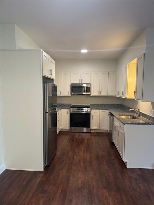 apt-206-10 Franklin Ave, Revere, MA, 02151-3557 | Card Image