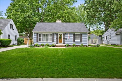 23858 Oak Ln, North Olmsted, OH, 44070-2841 | Card Image