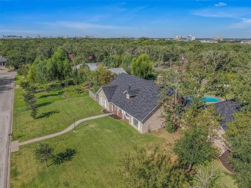 1403 Post Oak Cir, College Station, TX, 77840-2322 | Card Image