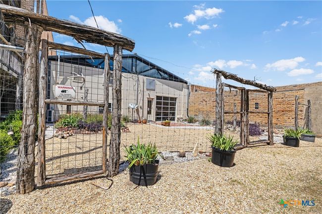 207 E Clark St, Home with 0 bedrooms, 0 bathrooms and null parking in Bartlett TX | Image 17