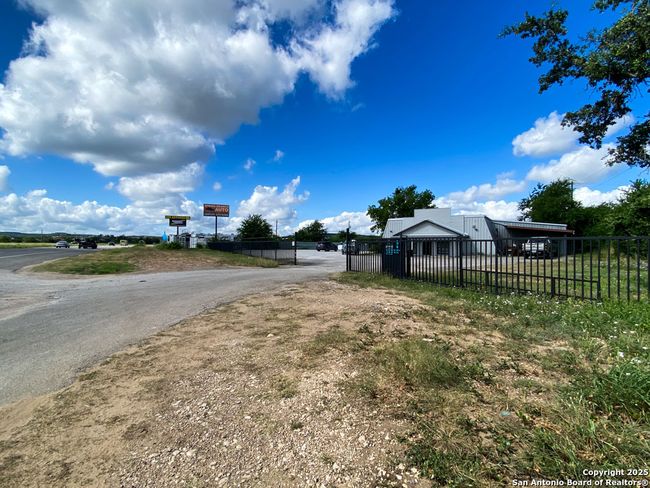 8491 Us Highway 281 N, Home with 0 bedrooms, 0 bathrooms and null parking in Spring Branch TX | Image 11