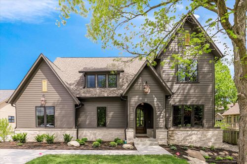10415 Westfield Blvd, Carmel, IN, 46280-1545 | Card Image