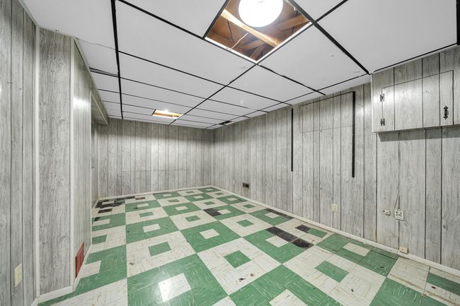 Flex Workout Rm, Possible 4th bedroom or office | Image 22