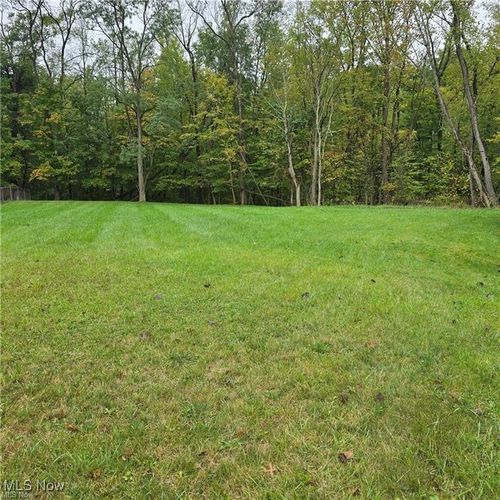 6569 Pau Pau Ct, Bedford Heights, OH, 44146-4825 | Card Image