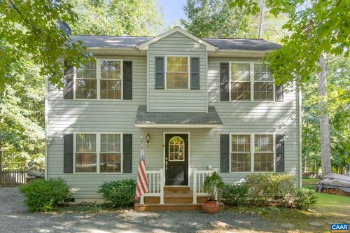 4 Clark Ct, PALMYRA, VA, 22963-3227 | Card Image