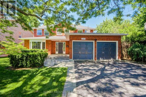 1273 Blackthorn Pl, Oakville, ON, L6M2P3 | Card Image