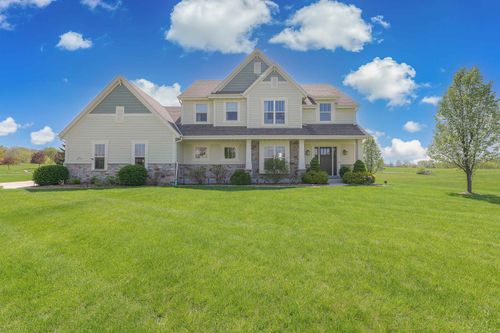 N65W28101 Hickory Hill Drive, MERTON, WI, 53089 | Card Image