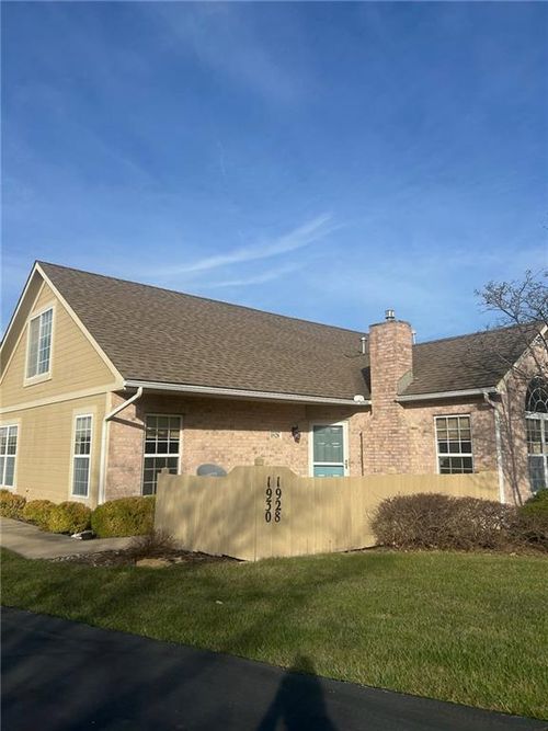 1928 W 139th St, Leawood, KS, 66224-4567 | Card Image