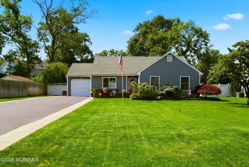 117 W Cypress Rd, Toms River, NJ, 08753-4184 | Card Image