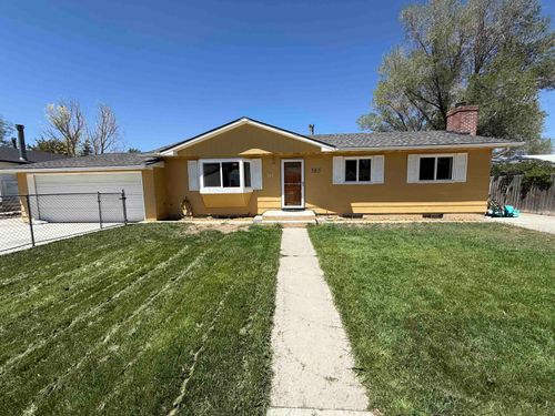 385 Crossbow Dr, Green River, WY, 82935-5405 | Card Image