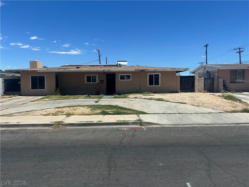 906 Baker Ave, Las Vegas, NV, 89108-1024 | Card Image
