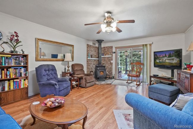239 Ausable River Trl, House other with 2 bedrooms, 2 bathrooms and null parking in Roscommon MI | Image 17