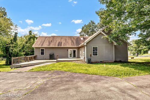 3303 Wimpole Ave, Knoxville, TN, 37914-5647 | Card Image