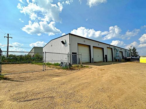 {{alt}} | Card Image