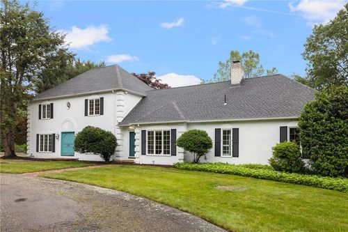60 Huguenot Dr, East Greenwich, RI, 02818-1535 | Card Image
