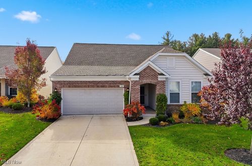 542 Arbor Ln, Copley, OH, 44321-3196 | Card Image