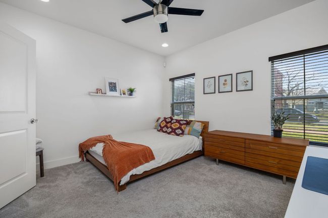 Secondary bedroom. | Image 8