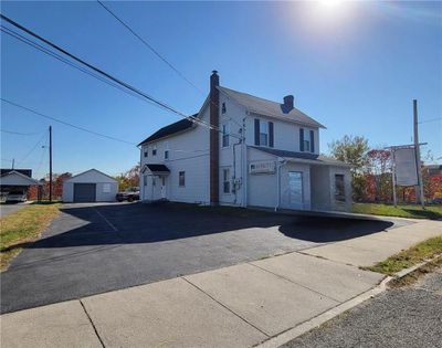 637 5 Th Street, Home with 2 bedrooms, 2 bathrooms and null parking in Whitehall Twp PA | Image 1