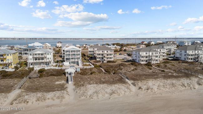 B2 - 2903 Pointe West Dr, Condo with 2 bedrooms, 2 bathrooms and null parking in Emerald Isle NC | Image 51