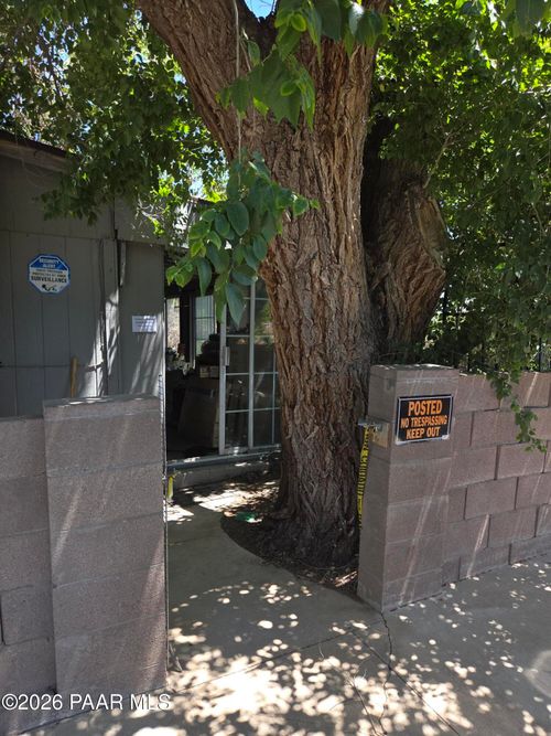828 E Perkinsville Rd, Chino Valley, AZ, 86323-7626 | Card Image